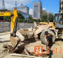 草逼视频网站高温下的坚守｜道路建设者用汗水铺就畅通路